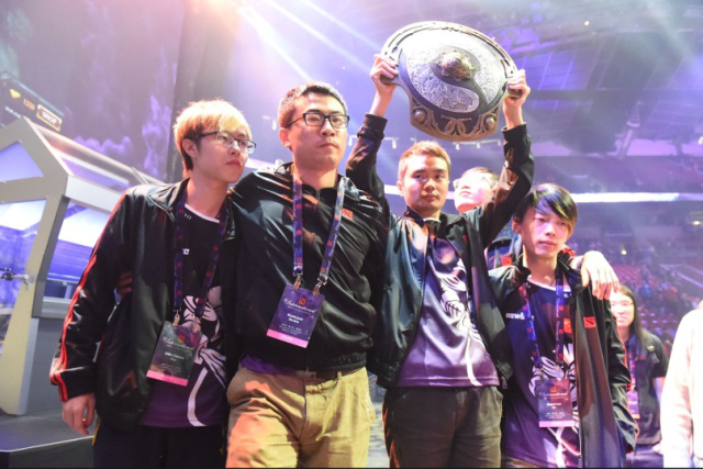 恭喜武汉eStarPro获得王者荣耀挑战者杯总决赛总冠军