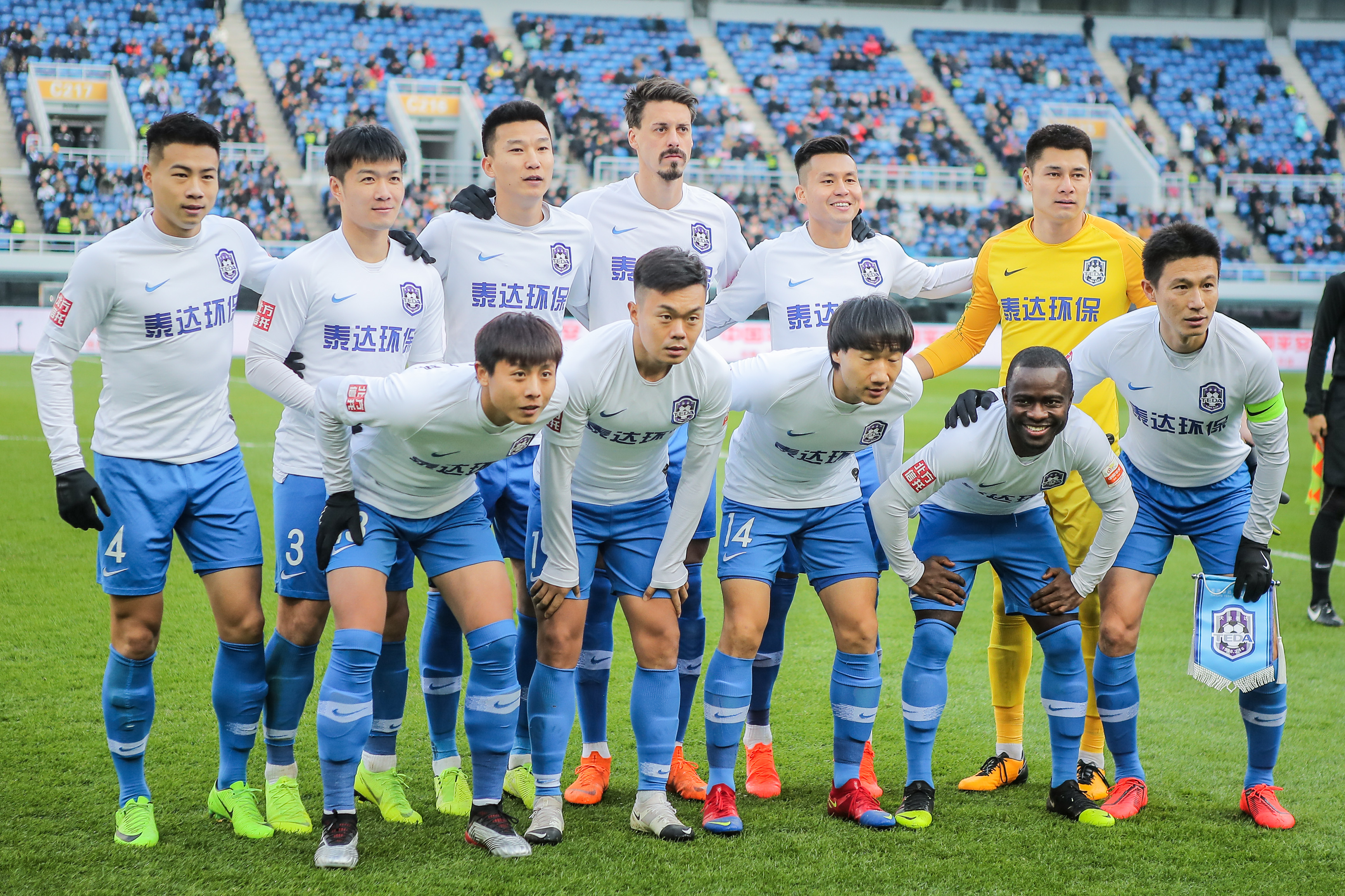LPL 宣布夏季赛赞助商：包括奔驰、李宁、京东和其他12家