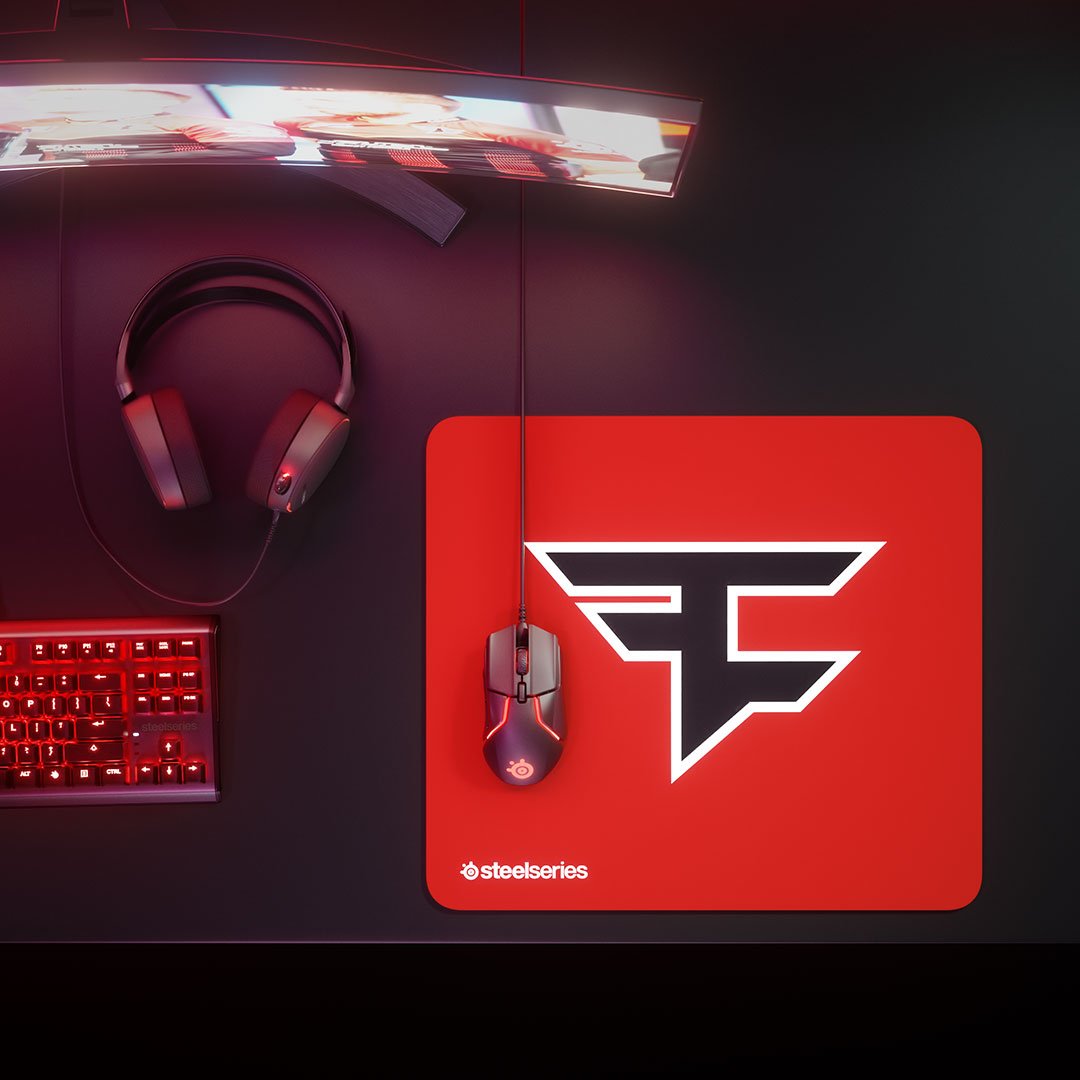 Uzi ： Doinb队在老年杯中没有明显的弱点，而水晶兄弟队在训练赛中没有可以赢的队伍。