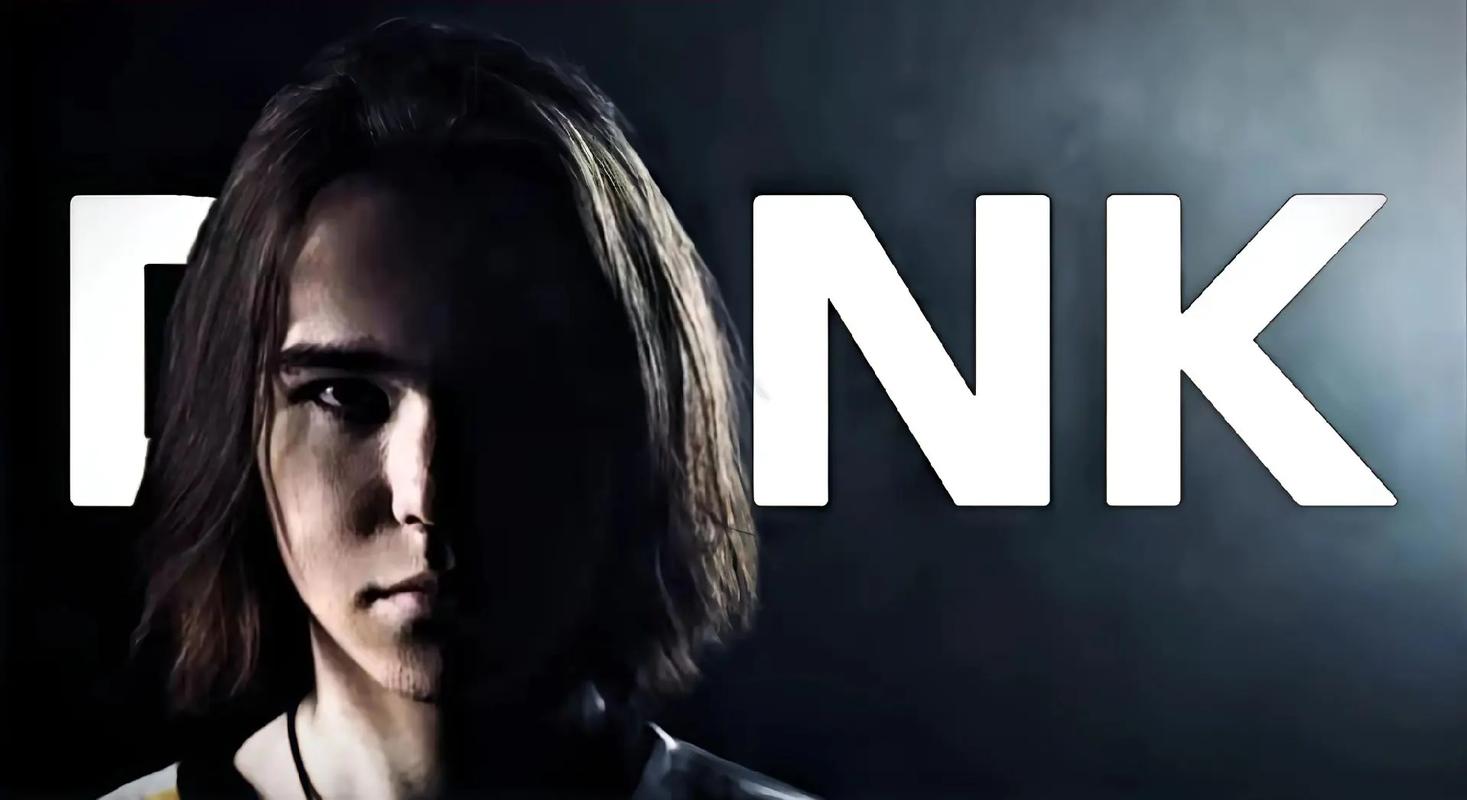 一颗中国心，100T华裔选手FBI队服印制中国国旗